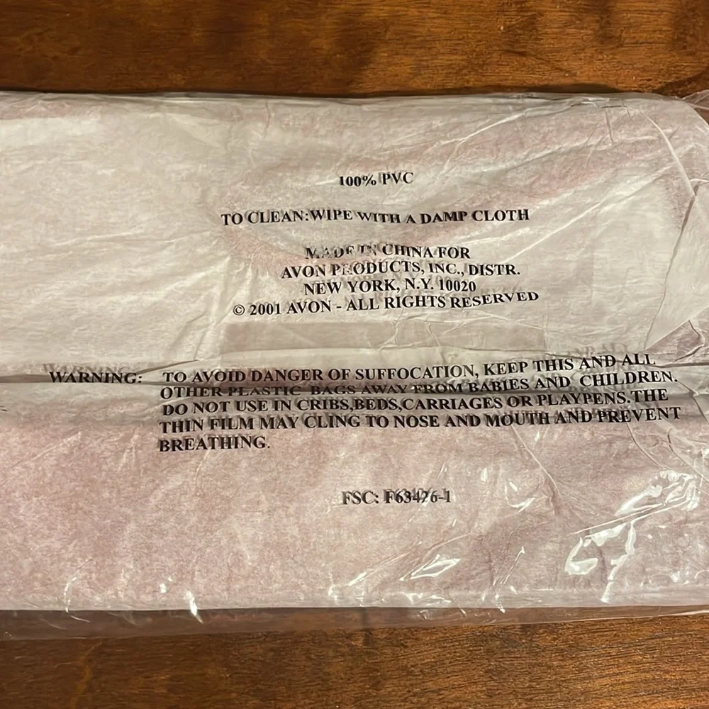 Avon Ruby Red PVC 2001 Always Perfect Clutch NIP